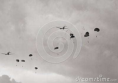 Paratroopers air drop