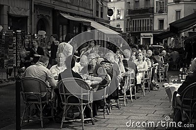 Paris, People in Outdoor Cafe