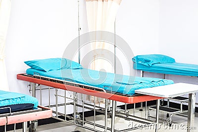 Patient bed