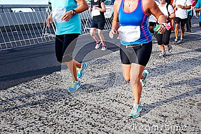People running marathon