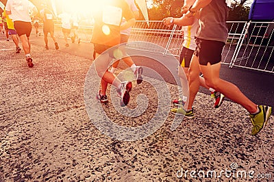 People running marathon