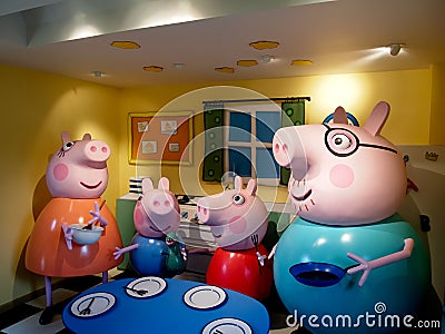 Peppa Pig and family