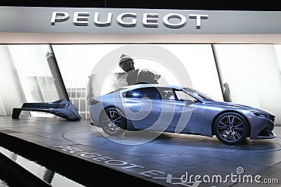 Peugeot Exalt concept car at Paris Motor Show