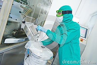 Pharmaceutical factory tablet production