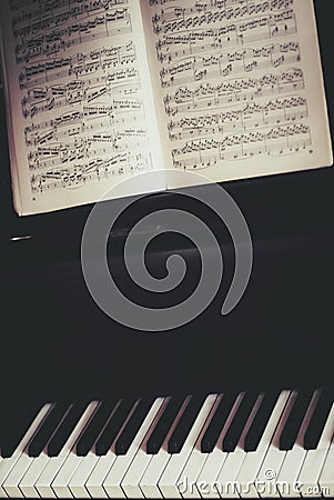 Piano keyboard and piano score