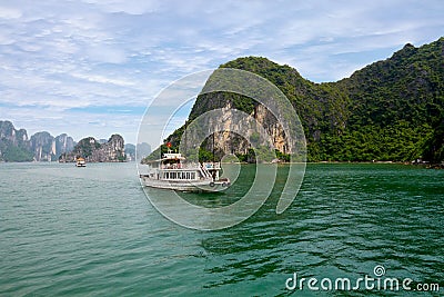 Picturesque sea landscape. Ha Long Bay, Vietnam