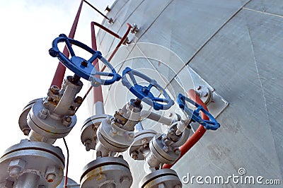 Pipes and valves in petrochemical industry