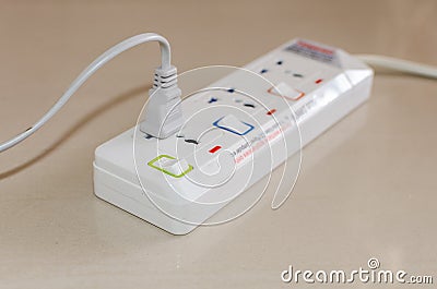 Plug electrical power strip