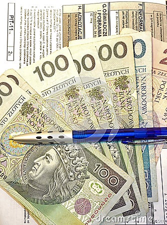 Polish tax form (PIT-11) and Polish money