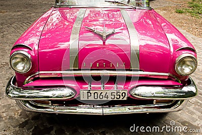 Pontiac - Classic Cars in Havana, Cuba