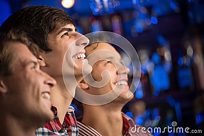 Portrait of the fans in the bar