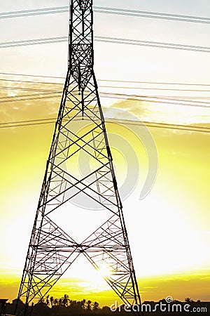 Power transmission tower