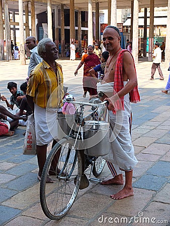 Priest at Shiva Temple, Chidambaram, Tamil Nadu, India