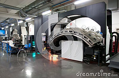 Printing machine: digital web press