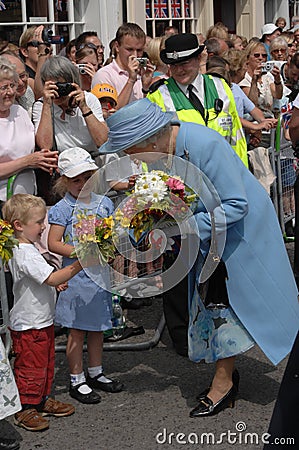 Queen Elizabeth and children