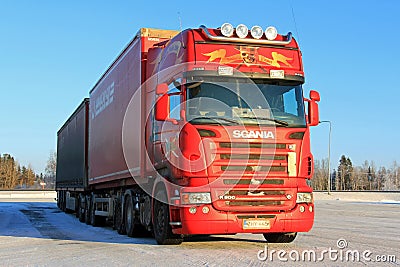 Red Scania R500 Long Haulage Truck in Winter