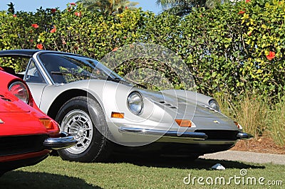 Red silver Ferrari dino line up 01