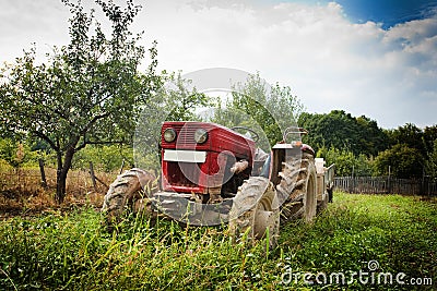 Red tractor