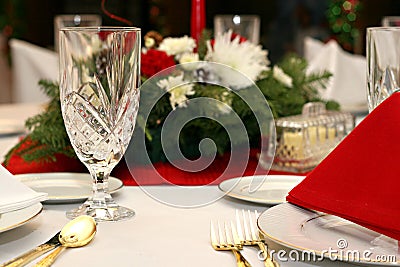 Red, White, Gold Table Setting