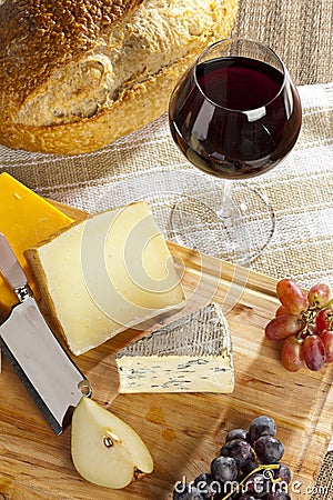 Red Wine And Cheese Plate