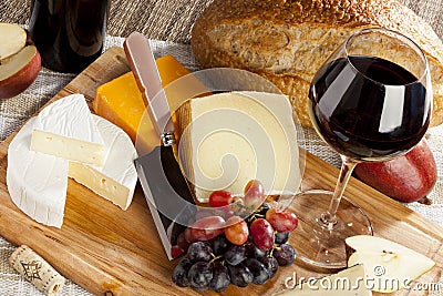 Red Wine And Cheese Plate