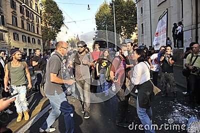 Riots in Rome - Italian Students Protest