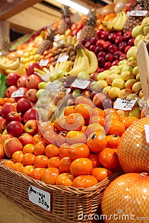 Ripe tangerines on market stall