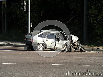 Road crush car