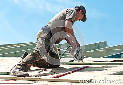 Roofer with rotary drill