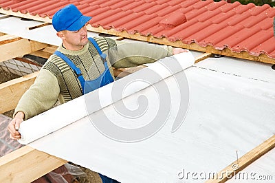 Roofing works with protective layer