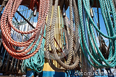 Rope control the sails