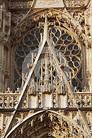 Rosette and ornaments of the Gothic facade