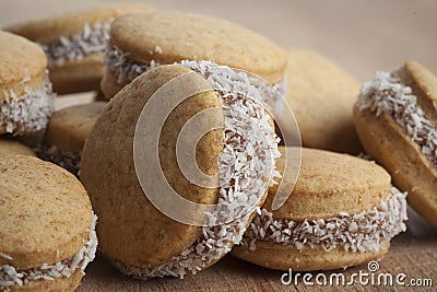 Round Cookies in Wood