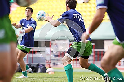 Rugby players from Portugal relocate ball