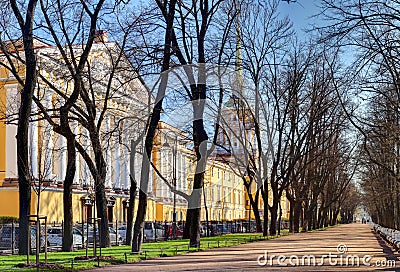 Russia, St. Petersburg Admiralty building and Alexander Garden.