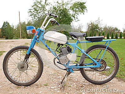 russian-moped-11292739.jpg