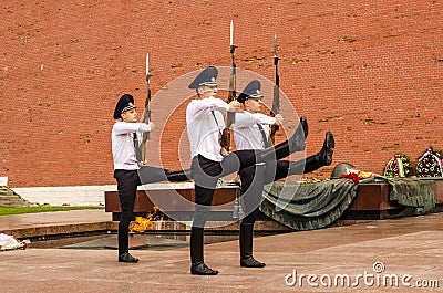Russian soldier honor guard at the Kremlin wall. Tomb of the Unknown Soldier in Alexander Garden in Moscow.