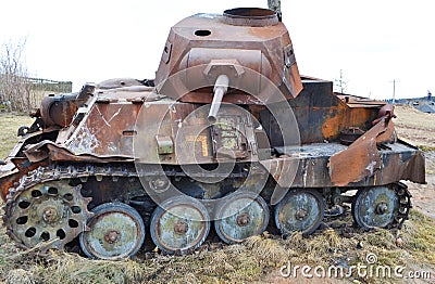 rusty-old-german-military-tank-21270861.