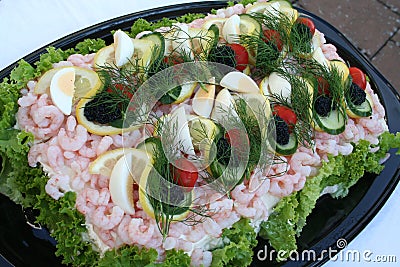 Sandwich gateau with seafood