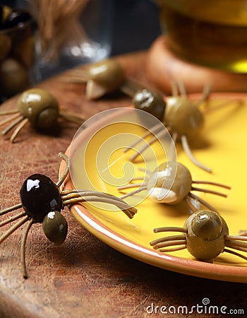 Scary creepy Halloween spider snacks