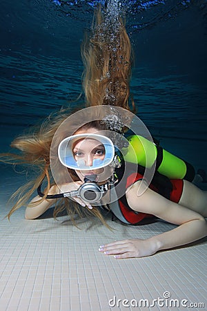 Scuba woman