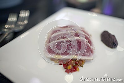 Seared yellowfin tuna steaks