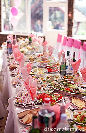 Served banquet table with alcholoh drinks