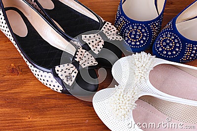 Several pairs of female flat shoes