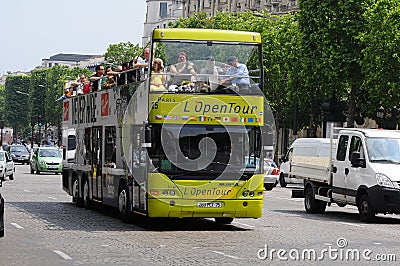 Sight seeing bus tour paris