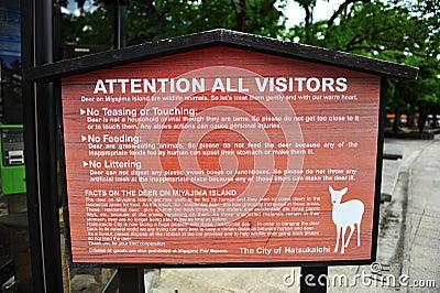 Signage regarding deers on Miyajiama (Japan)