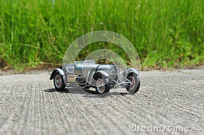 Silver arrow - Mercedes-Benz SSKL 1931 racing car scale model