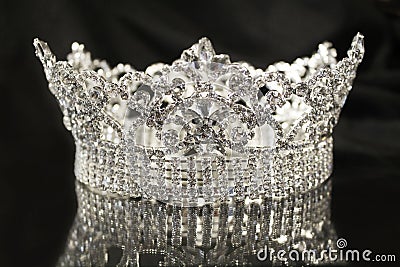 Silver diamond crown