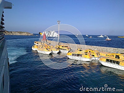 Sinking cruise ship Costa Concordia