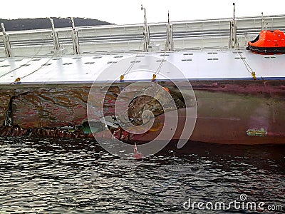 Sinking cruise ship Costa Concordia